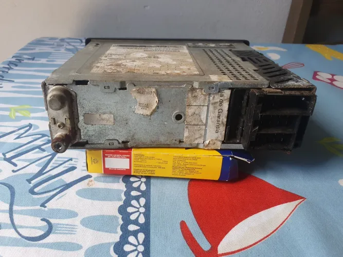 Vendo rádio toca fita da Chevrolet pra quem gosta de coisas antigas no estado