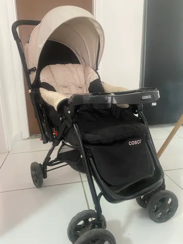 Carrinho de bebê Cosco Reverse