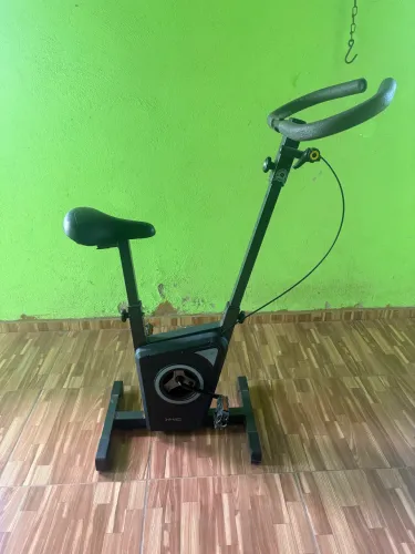 Bicicleta Ergométrica EX450 