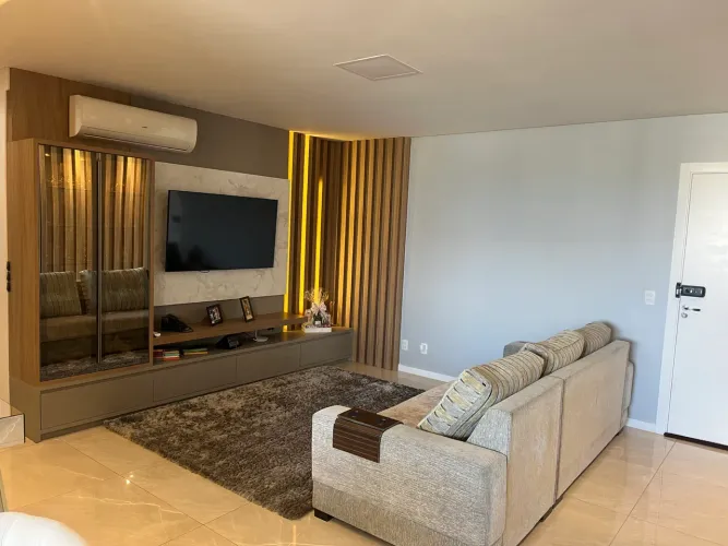 Belíssimo apartamento no Anita Garibaldi