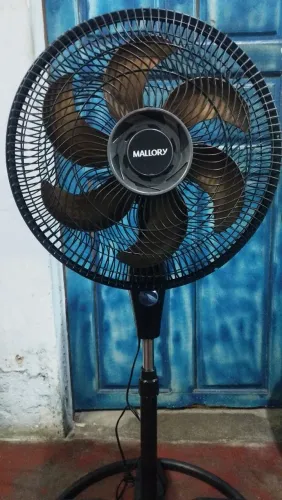 Ventilador de pé 40 cm