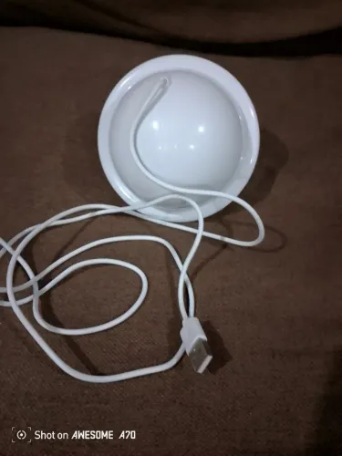 Mini lava roupa no balde USB.