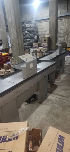 04 Check out supermercado usado R$ 290,00 cada