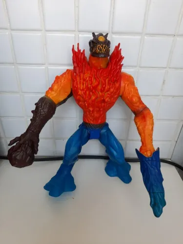 Boneco do Elementor Fusão Fogo-Água-Terra do desenho Max Steel