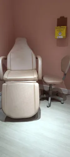 Maca de Estética com Mocho -Pontual