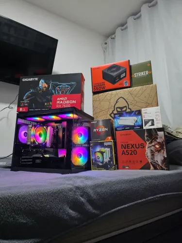 PC GAMER PEÇAS NOVAS RX 7600 + RYZEN 7 5700X/ 16GB/ SSD/ ACEITO PS5