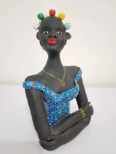 ESCULTURA MULHER AFRICANA SILVANO EUDÓCIO