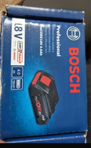 Bateria BOSCH Linha Profissional  ProCORE 18V 4,0Ah com Indicador de Carga 