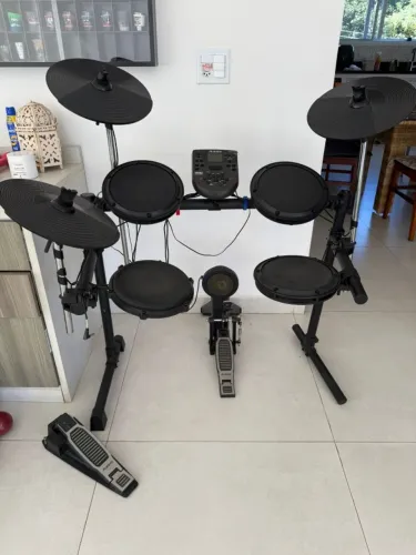 Bateria Eletronica Alesis