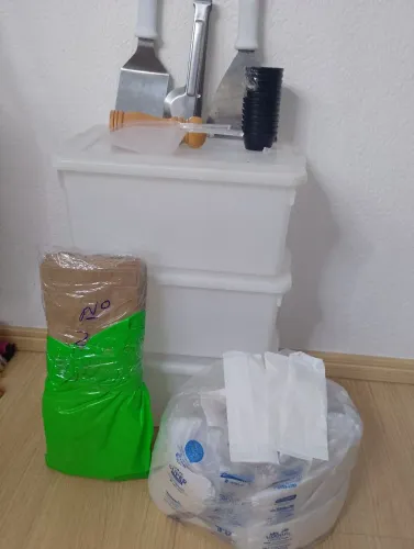Utensílios para lanche ou restaurante