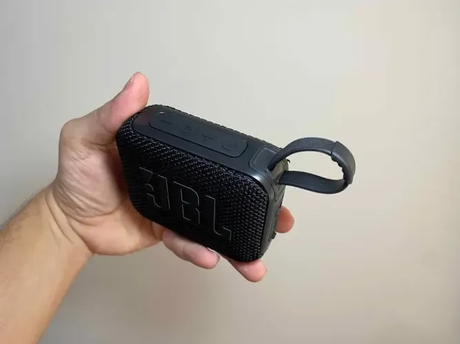 Caixa de Som Bluetooth GO 3 Portátil e À Prova D'Água