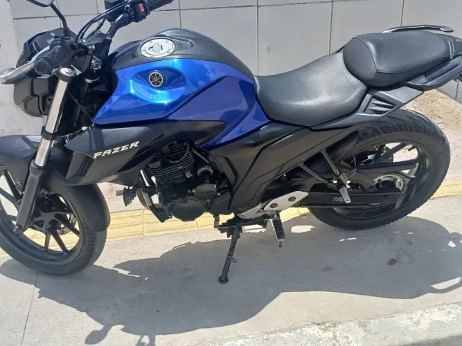 Fazer 250c vendo ou troco