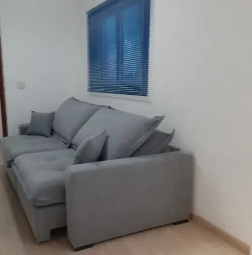 Sofá Retrátil 3 Inclinações _Assento Mega Pillow_ 2,30m _Apenas 6 meses de Uso