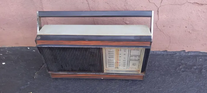 Rádio antigo