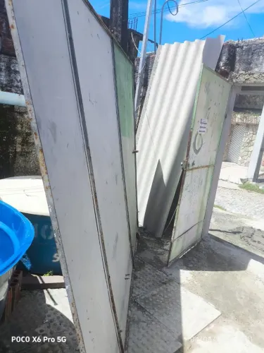 Portão de zinco 2 metros de altura por 2,50 de largura