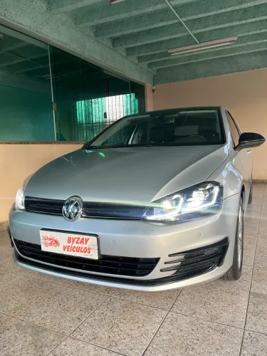 Volkswagen Golf Highline 1.4 TSI Total Flex Aut. 2016