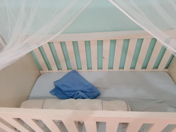 Vendo berço top todo de madeira pura