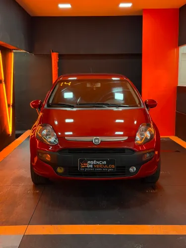 Fiat Punto Attractive 1.4 Fire Flex 8V 5P 2014