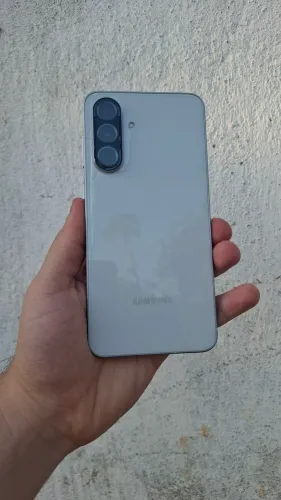 Galaxy A56 256 gb 8gb ram P/EXIGENTES TODO NA PELÍCULA, CÂMERA, TRASEIRA E FRONTAL.