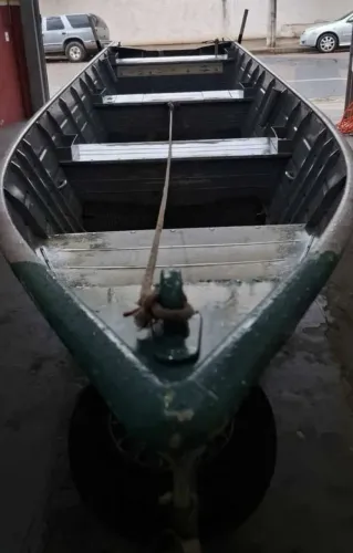 Barco borda alta <br>Barco 6 metros borda alta fluvimar<br>Carretinha <br>Motor 25 sea pro hp