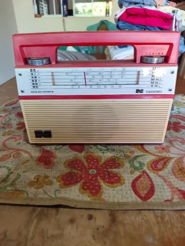 Rádio portátil Nissei aparelho rarro e funcionando perfeitamente