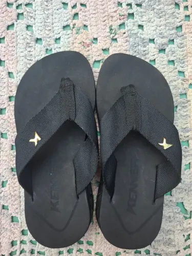 Chinelo Kenner falsificada
