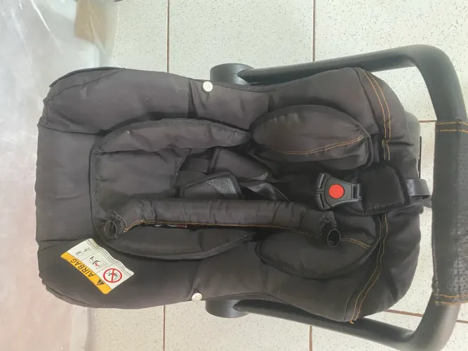 Bebê Conforto Galzerano Cocoon + Base Original para Carro