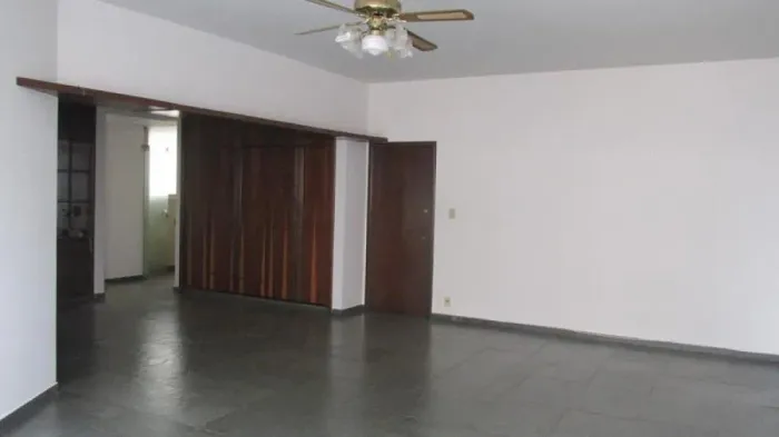 Ótimo Apartamento Residencial para Venda - 3 Dormitórios / Centro