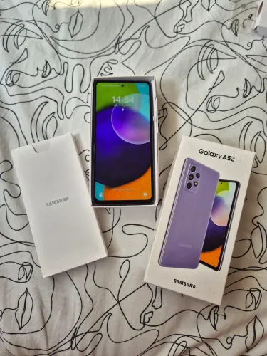 Celular A52 em ótimo estado de conservação