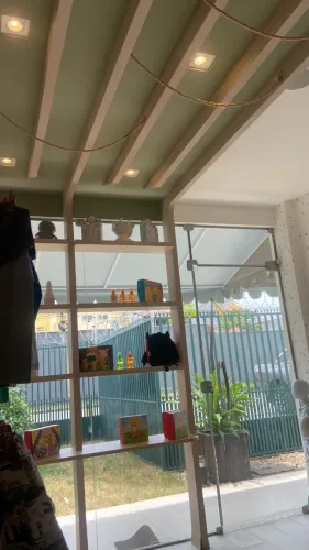 móvel para vitrine ou brinquedoteca