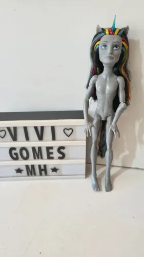 Monster High menino Nighthan