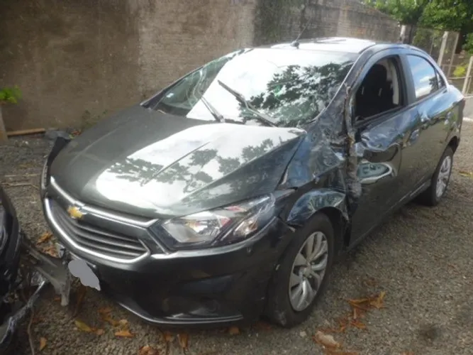 Prisma L.T 1.4 8v 2017 sucata para peças DL122
