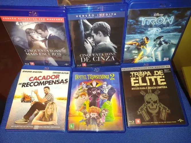 Blu-Ray Dvds diversos títulos, originais, disco e capa bom estado.
