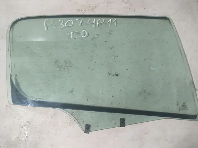 Vidro traseiro direito Peugeot 307 2011 4p