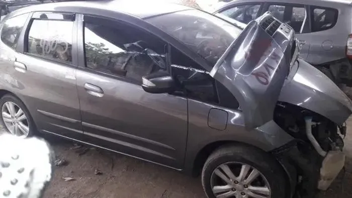 Honda fit 1.5 2011 2012 2013 2014 venda de peças AC/cartoes