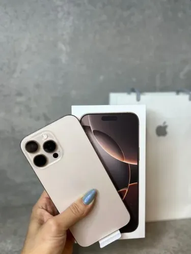iPhone 16 Desert