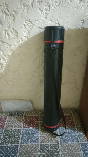 Porta guarda projetos ou plantas, tubo Pvc cor preta, perfeito estado.