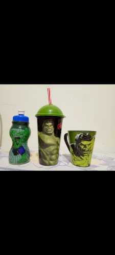 Kit infantil Hulk (novo com etiqueta)