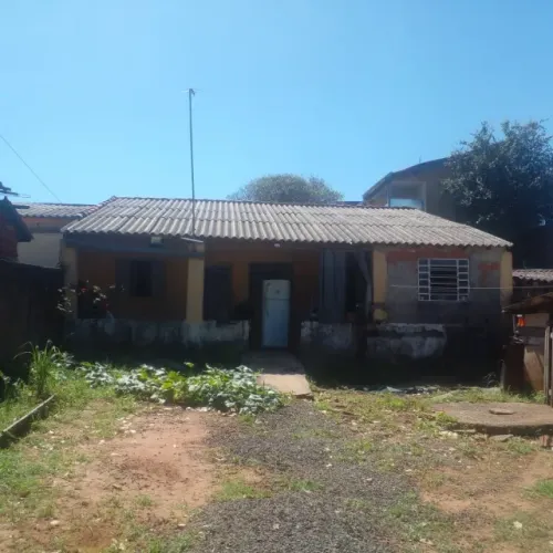 Vende-se Casa com 02 dorm. no Jd. Amanda I - Ótima localização