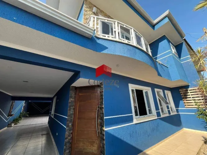 Sobrado com 333,9m² 3 quartos, à venda, no bairro Jardim Cruzeiro em São José dos Pinhais