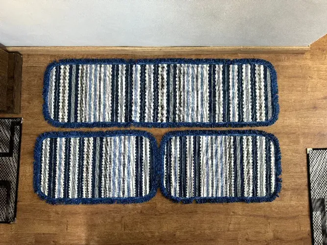 Passadeira para cozinha com dois tapetinhos formando conjunto - Nova