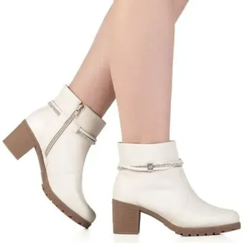 Bota Casual Gigil Salto Médio Grosso Baixo Strass - Off White