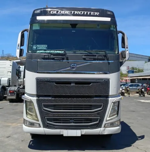 VOLVO FH-460 8X2 2019/19 ISHIFT CABINE SC 1°DONO