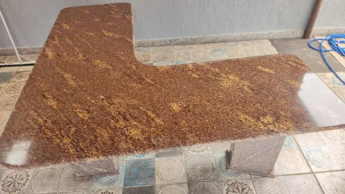 Linda Mesa de granito em ´L  