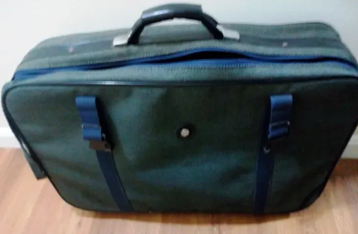 Mala Antiga Vintage Cor Azul Qualidade Bom Estado Conservação