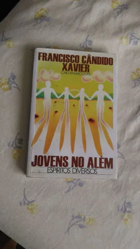 Livro Jovens No Além - Francisco Cândido Xavier