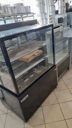 A. Vitrines quente Fria neutra 