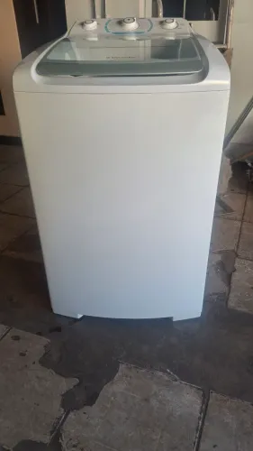 Máquina de Lavar Electrolux 10kg super conservada