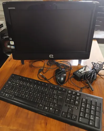 Computador Compaq completo