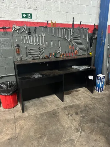 Balcão escritório preto 2m com 2 gavetas 